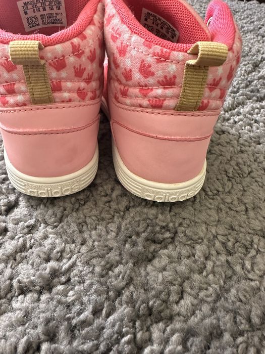 Високі кросівки Adidas