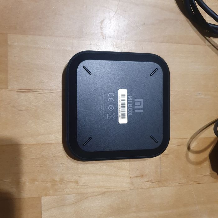 PRZYSTAWKA SMART TV (Odtwarzacz multimedialny)  MI BOX Xiaomi + telewi