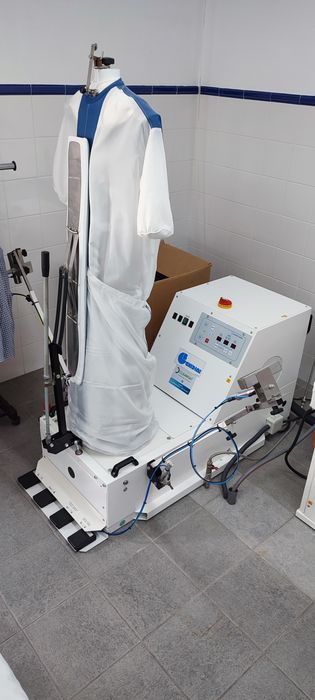 Manequim de engomar Ghidini Majestic Combi semi-novo