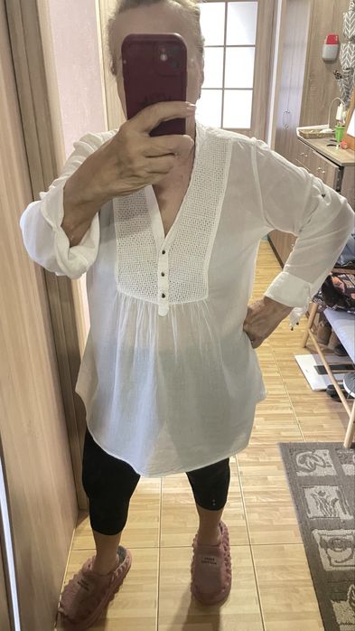 Белая легкая белая туника.