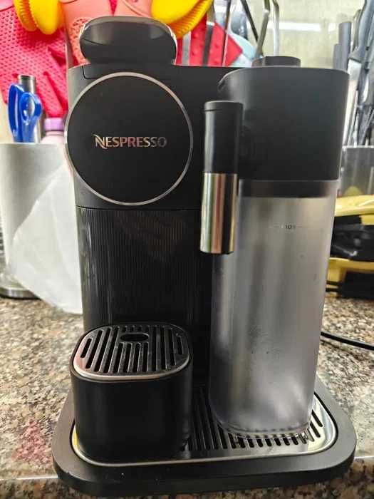 Máquina de Café Nespresso