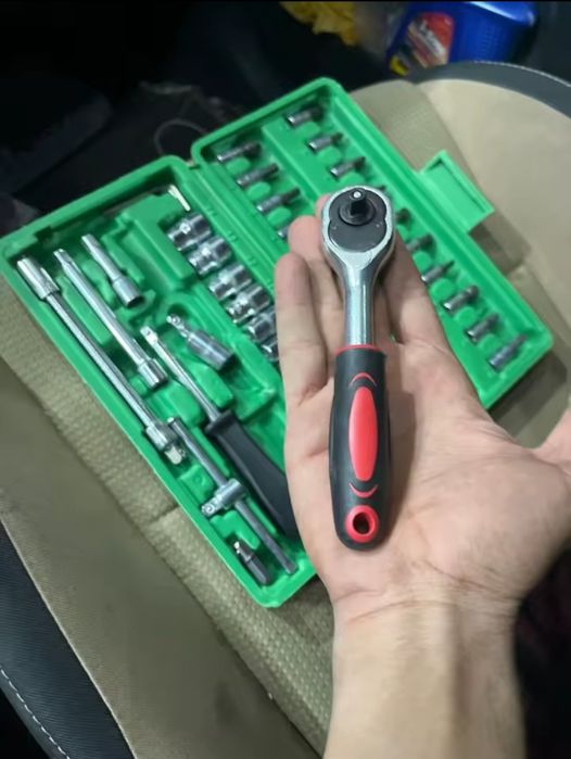 Jogo de chaves de caixa 1/4" com roquete – Novo