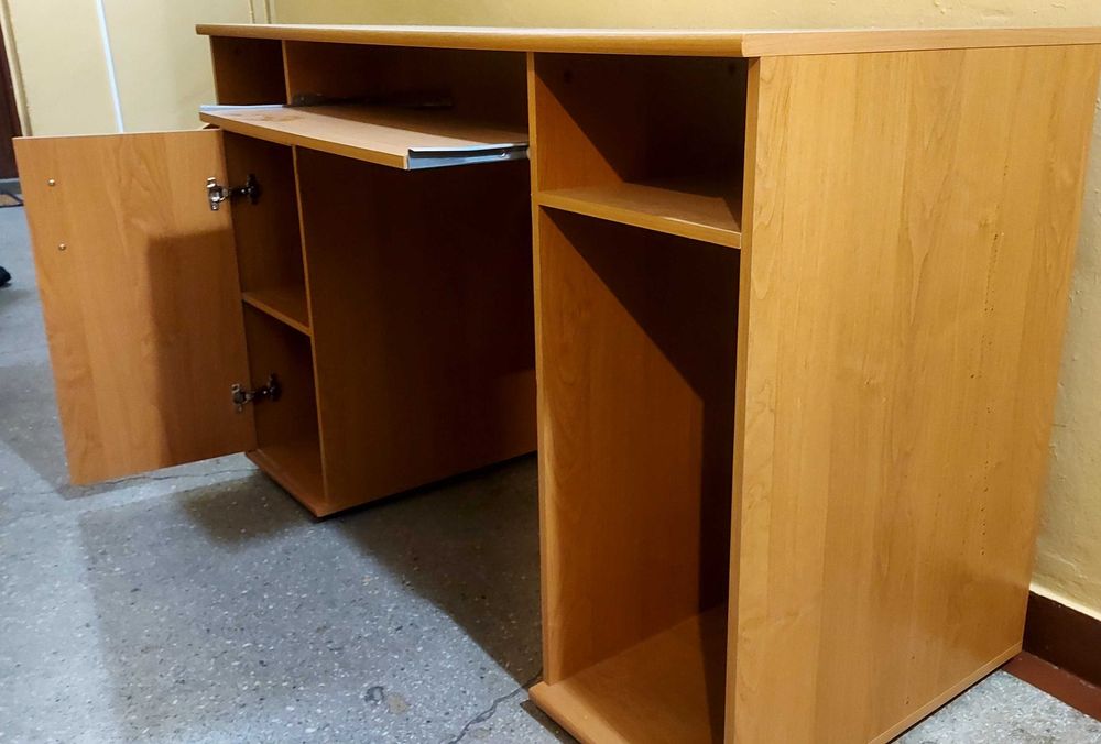 Biurko mlodziezowe kolor olcha