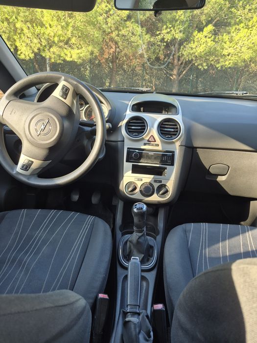 Opel Corsa D com AC