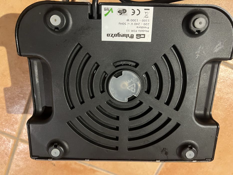 Mini fritadeira Orbegozo