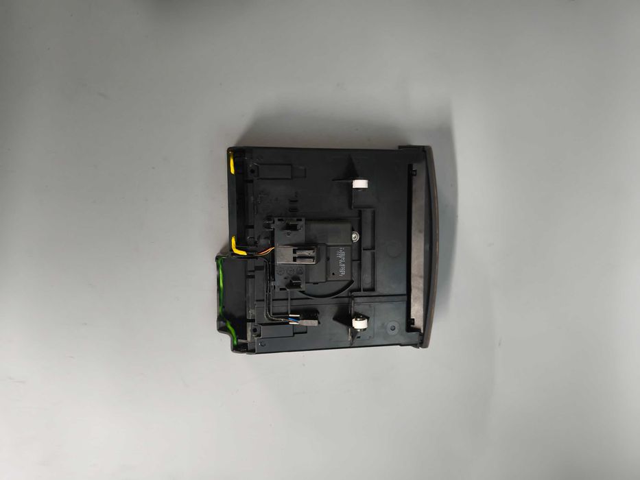 Mercedes W211, A21168.00552, Panel środkowy, przyciski foteli, esp