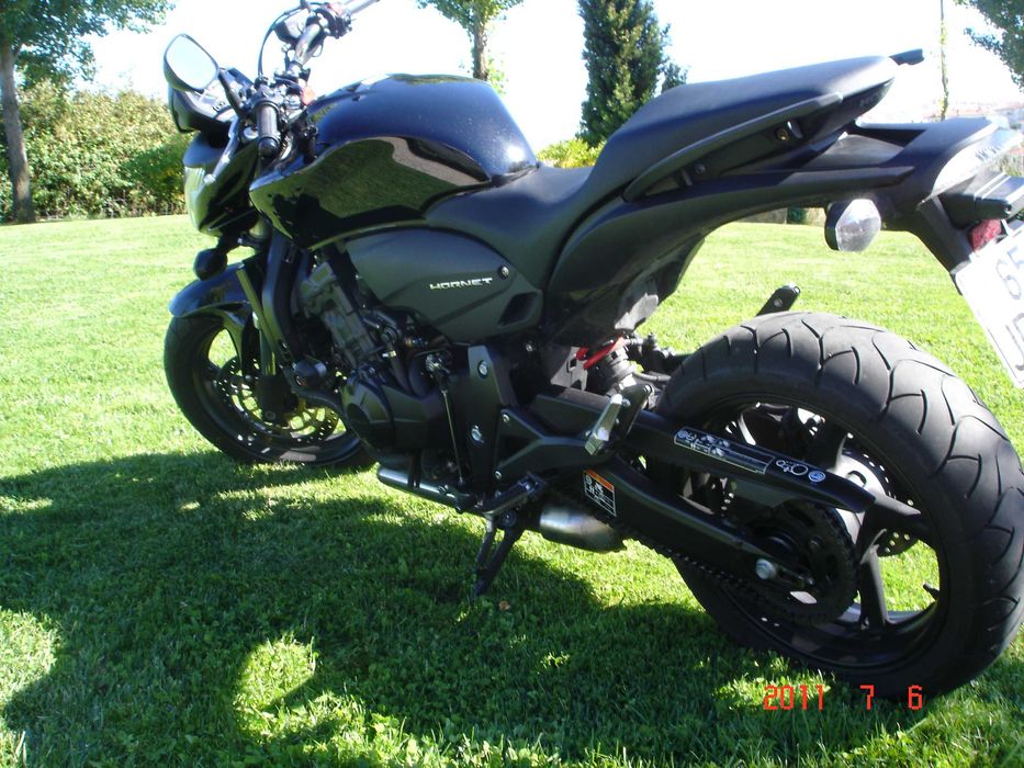 Honda Hornet CB600F 2010 - 30.000 KM em muito bom estado