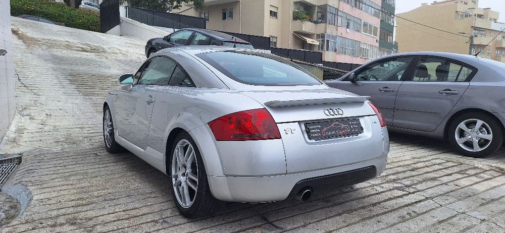 Audi tt QUATTRO 180cv