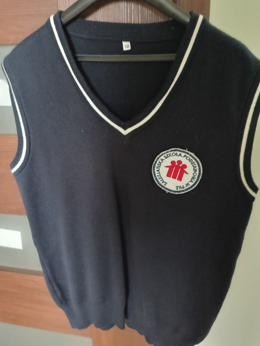 Kamizelka bezrękawnik salezjańska szkoła podstawowa w Pile,r146
