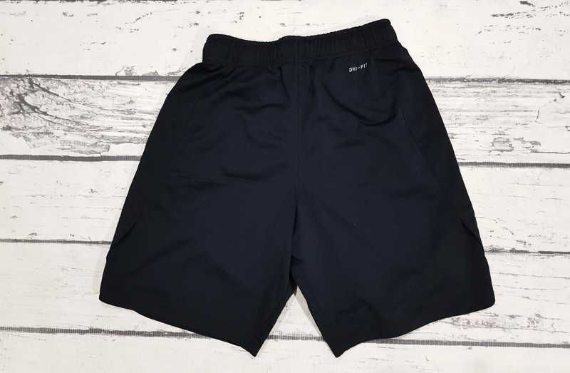 Nike * Acceler8 * dri-fit * spodenki * czarne * chłopięce * 147/158 cm
