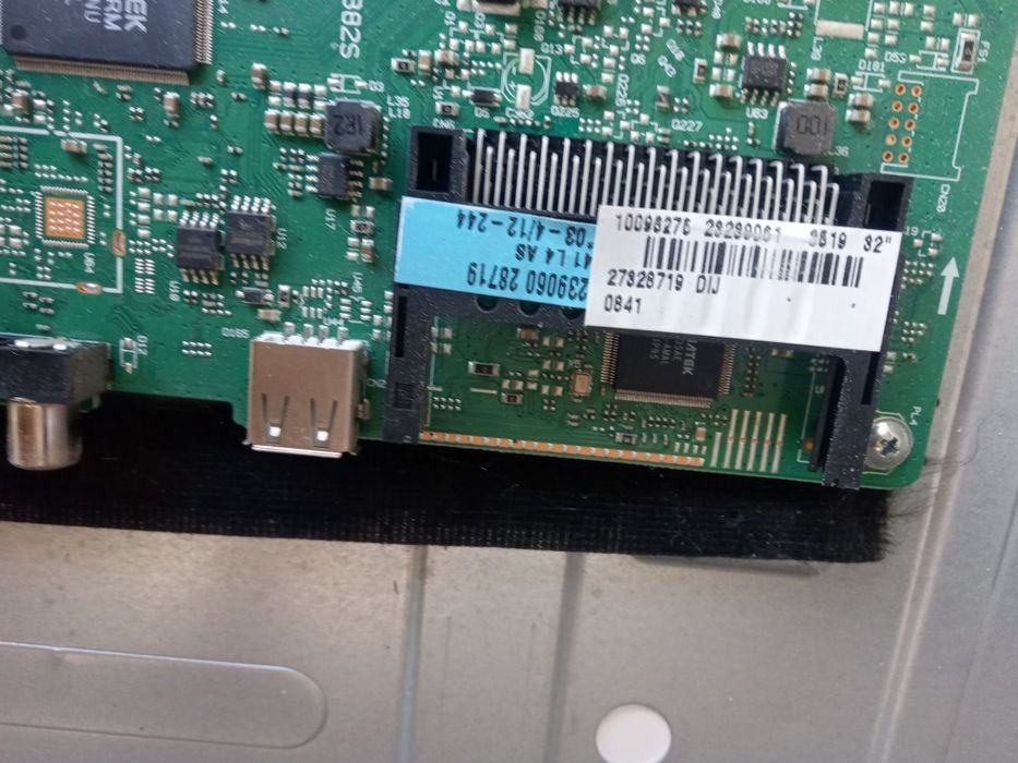 Telewizor technika zbity model 32 278b