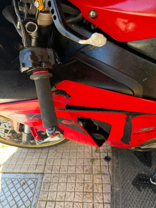 CBR 1000r acidentada