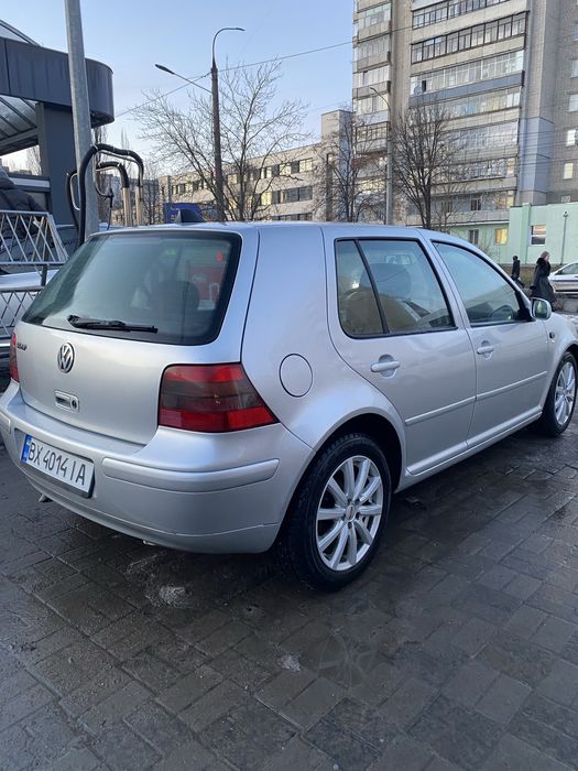 Продам власне авто .