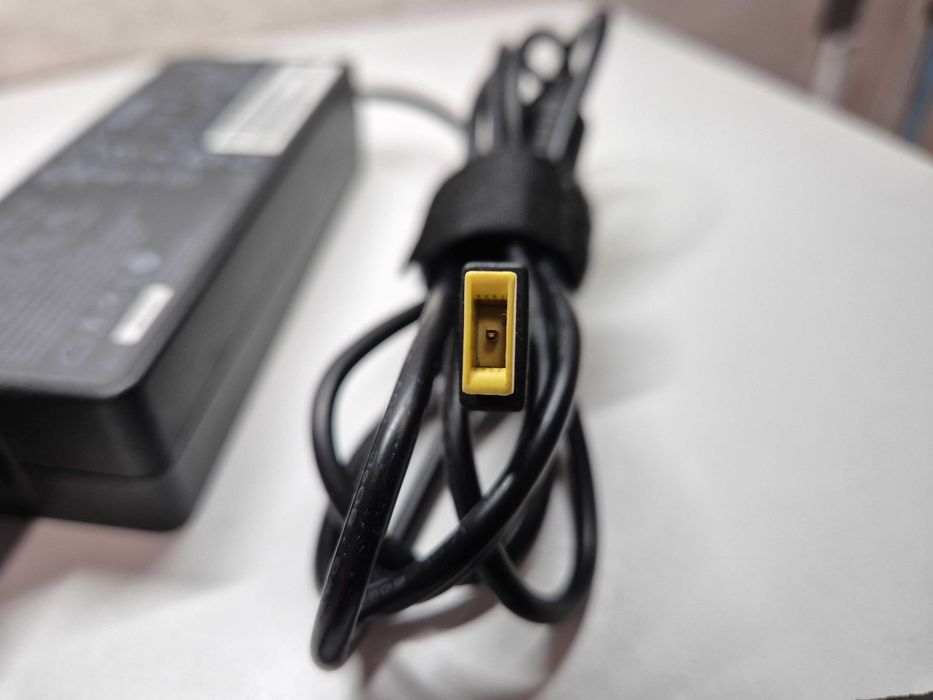 zasilacz oryginalny lenovo 90W 20V slim tip ADLX90NCC3A