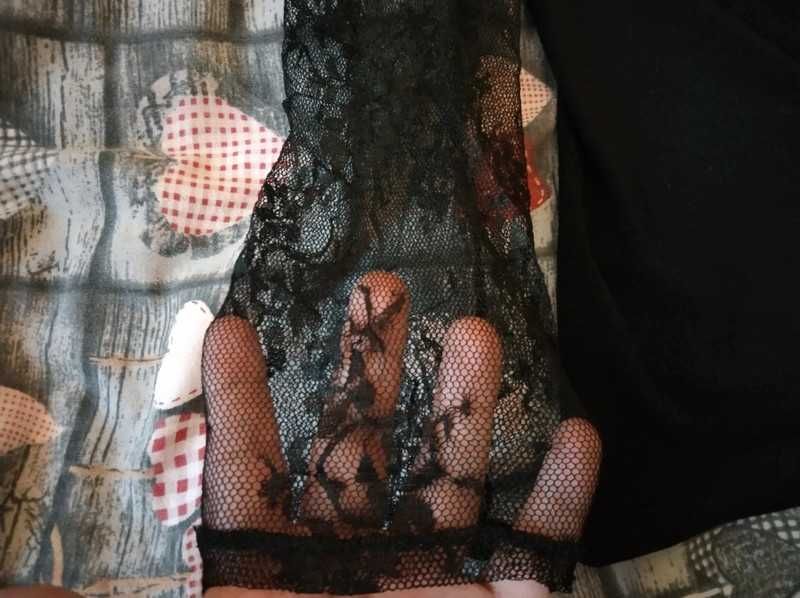 Bluzka z koronką Monnari