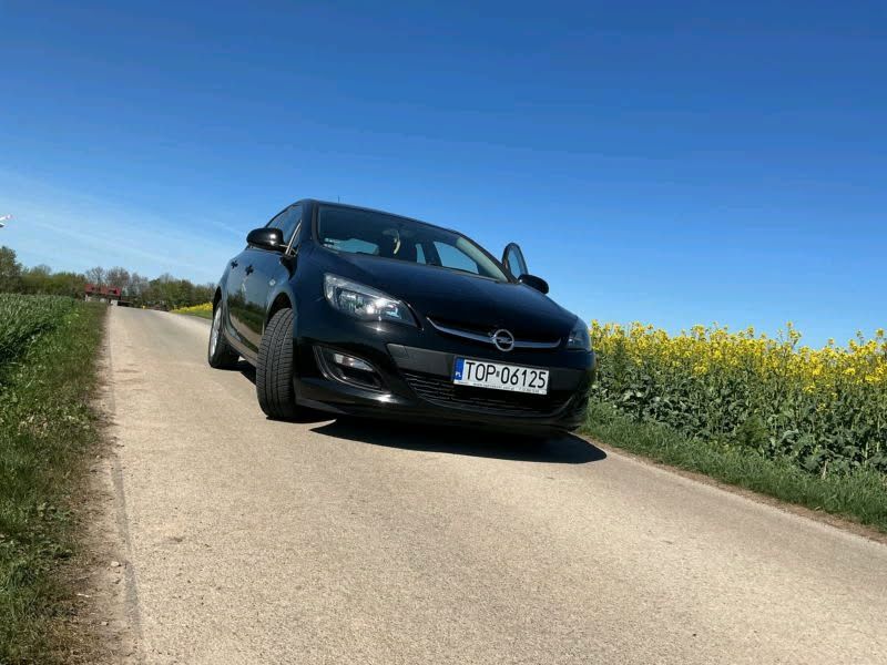 Samochód osobowy Opel Astra  J