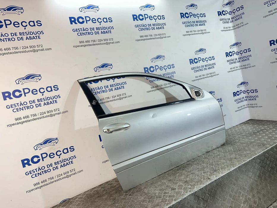 Porta Frente Frontal Direita Mercedes W203 Coupé Original