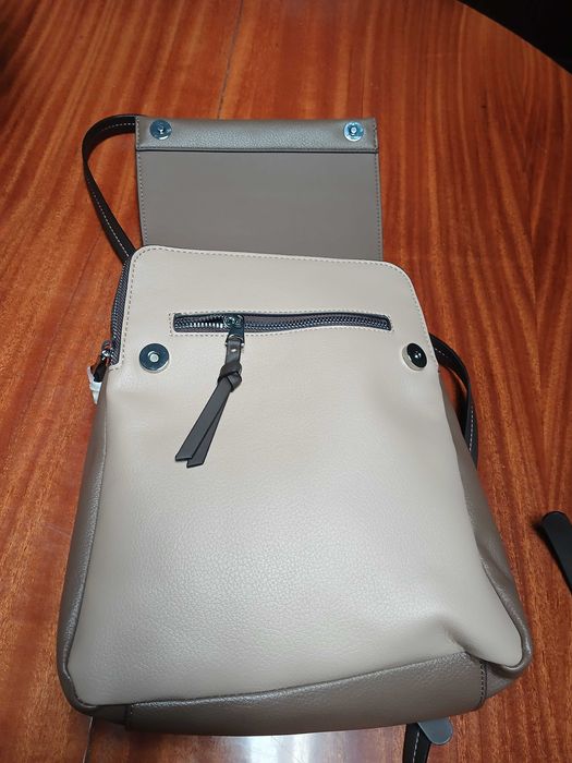 Mochila PARFOIS nova com etiqueta