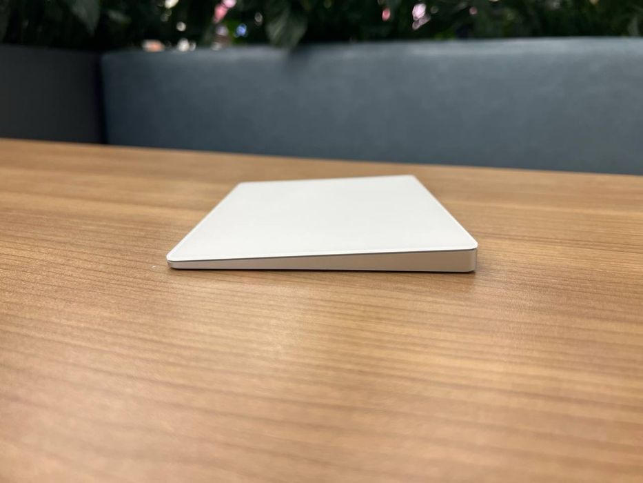 401-Apple Magic Trackpad 2