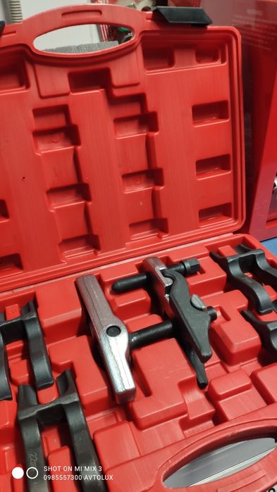 Знімач кульових опор універсальний