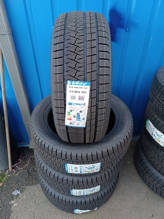 Triangle 235/50 R18 101V XL PL02