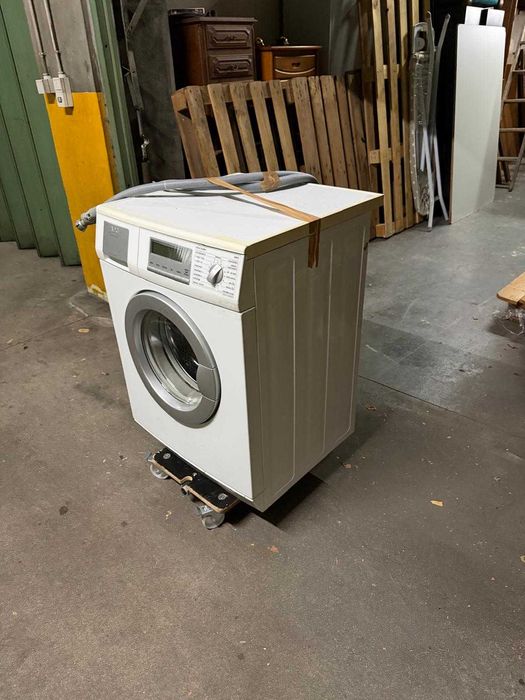 Maquina de lavar roupa 7kg AEG