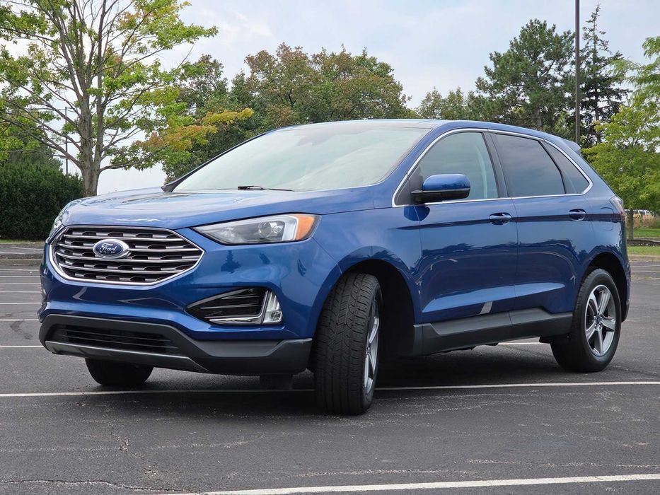Ford Edge      2021