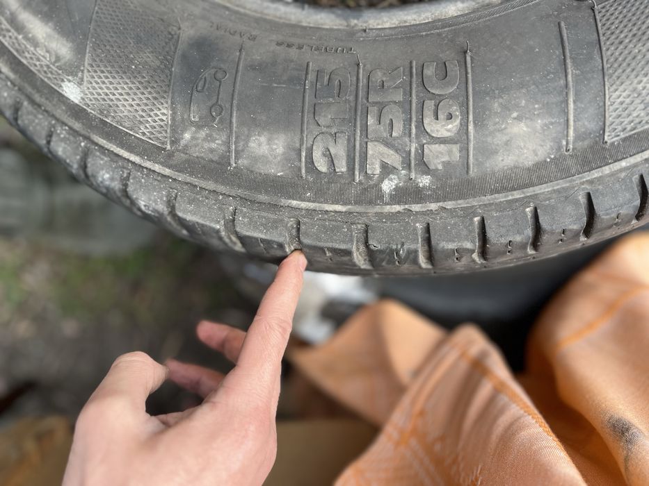 Шини 215 75 r16 4 шт