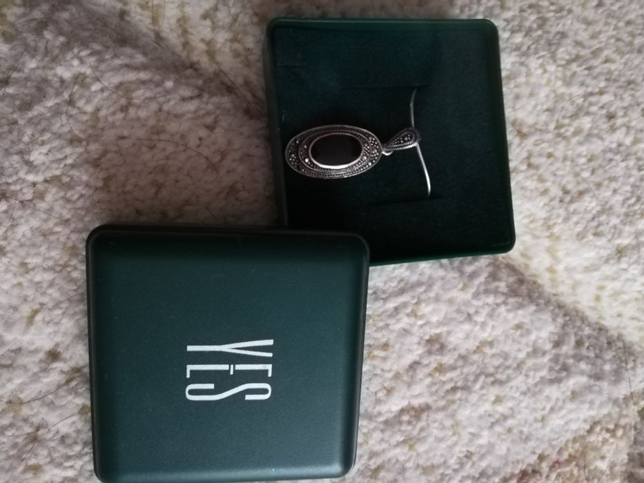 Yes łańcuszek z zawieszką srebro