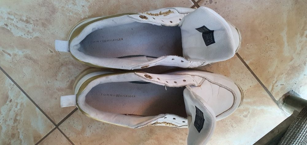 Sneakersy damskie Tommy Hilfiger rozmiar 39 wkładka 25cm