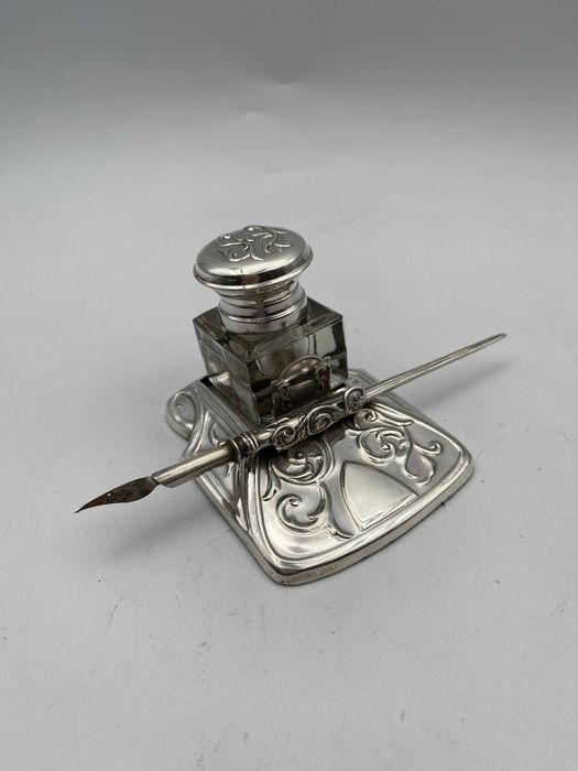 Par de Tinteiros em Vidro e Prata