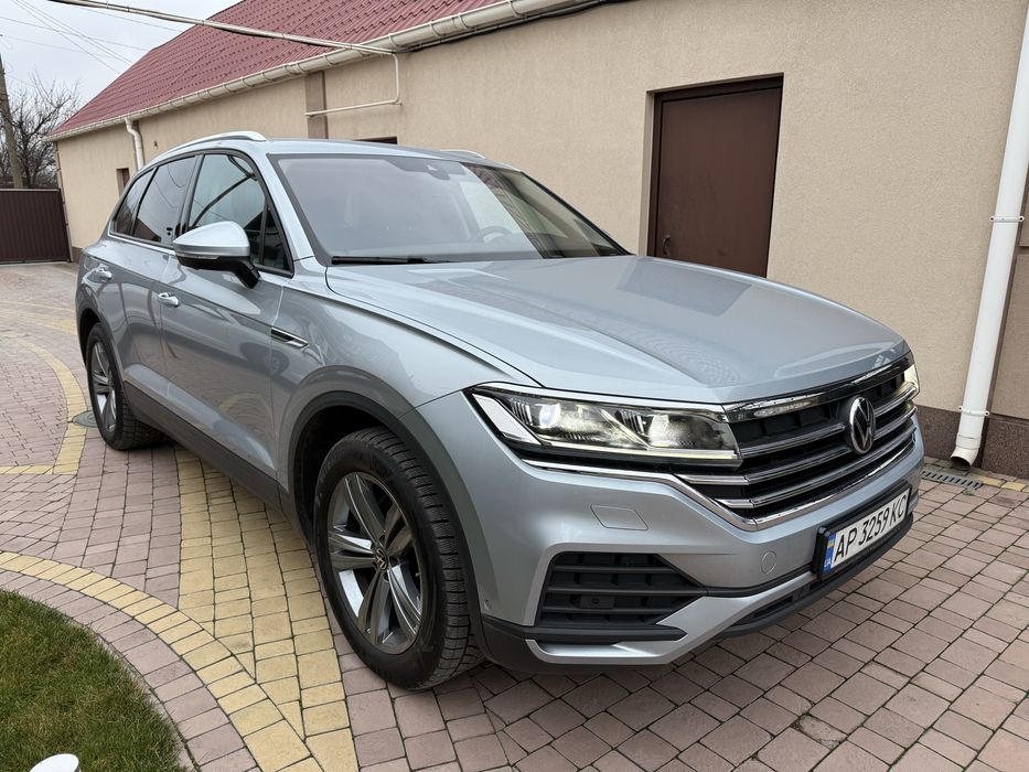 Продам Volkswagen Touareg III