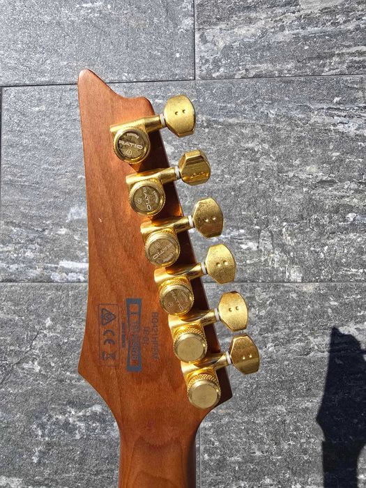 Ibanez RG421HPFM com Ratio locking tuners