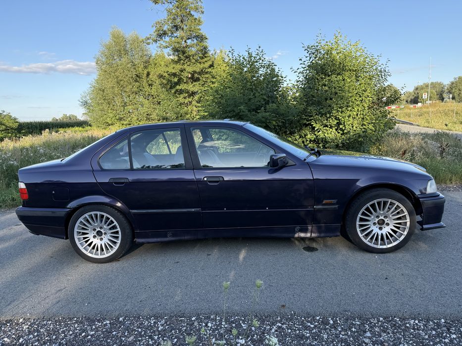 Bmw e36 318i individual technoviolet