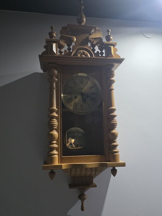 Zegar ścienny  firmy  METRON z wachadłem PIEKNY STAN!!