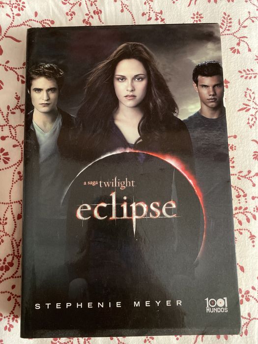Livro “eclipse” da saga Twilight64332175072129120
