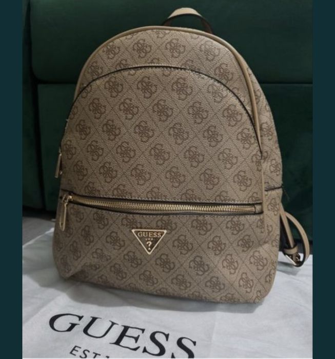 Plecak Guess bardzo elegancki