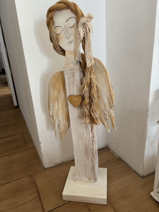 Anioł z drewna rzeźba boho