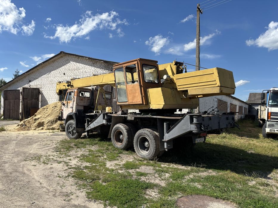 Авто кран 53213 на базі Камаза 10т висота підйому 15м