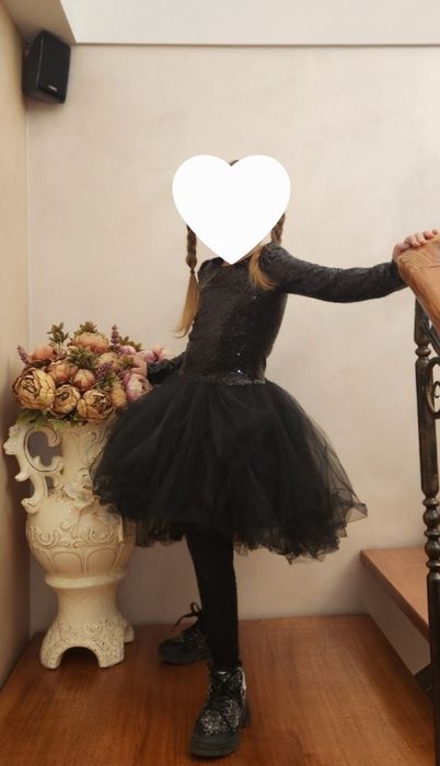 Нарядное платье на рост 110-120см.