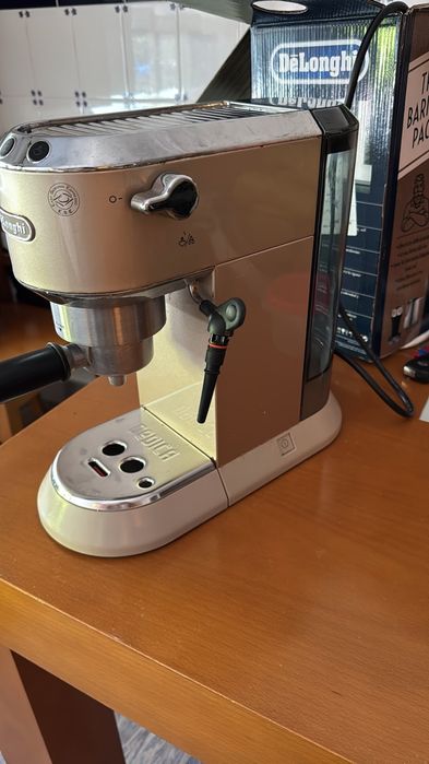 Máquina café  Delonghi