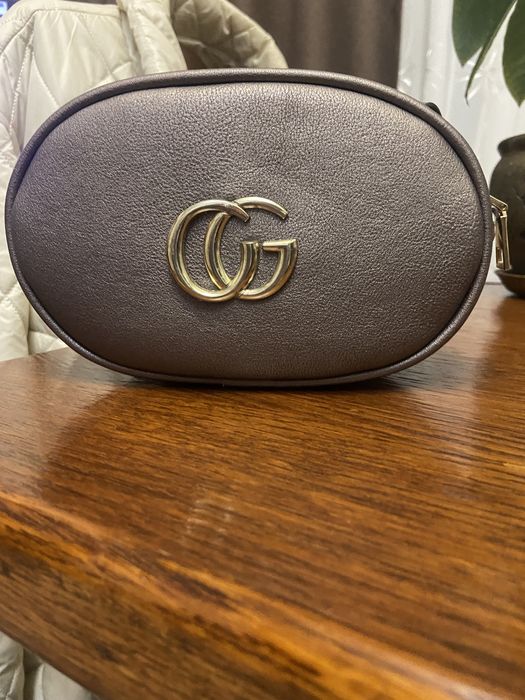 Сумочка (бананка) жіноча