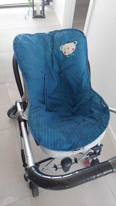 Carrinho de Bebé Streety e Ovo