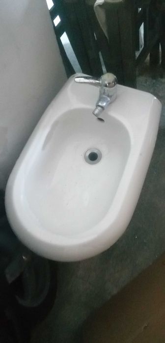 Lavatório e bidé de casa banho