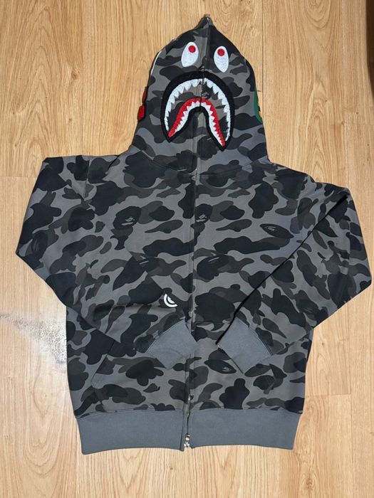 bape shark zip - купить мужскую одежду - Цена на OLX.ua