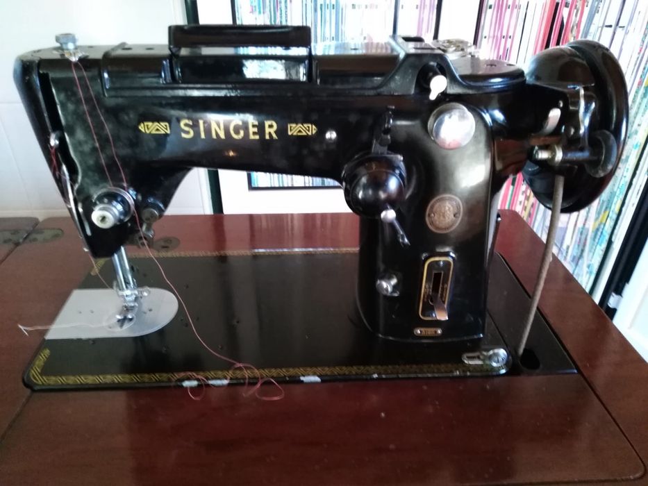 Maquina de costura Singer