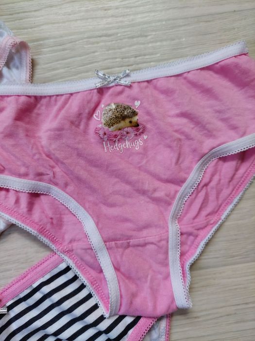 Новий комплект трусиків Primark 6-7 років для дівчаток