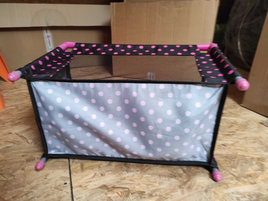 Łóżeczko dla lalek z pościelą i nosidełko