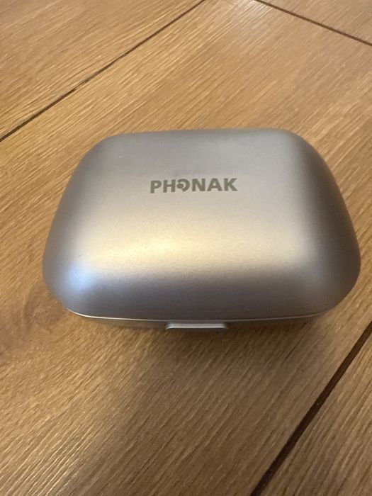 Phonak Sky z Ładowarką Aparat Słuchowy