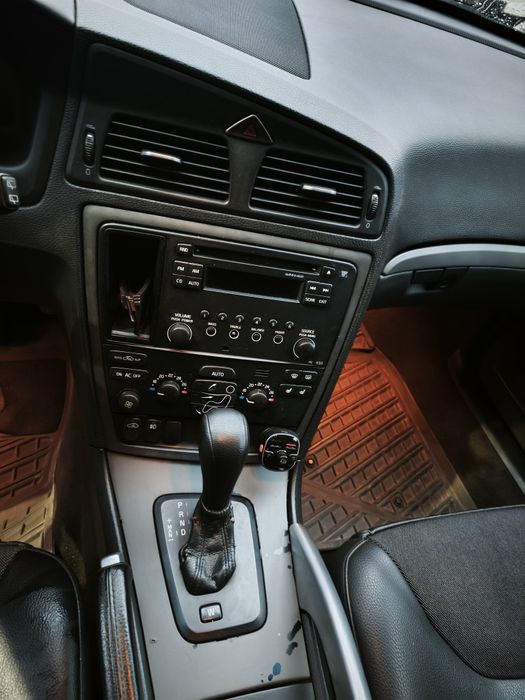 Volvo XC70 2.4D  D5 автомат 4*4